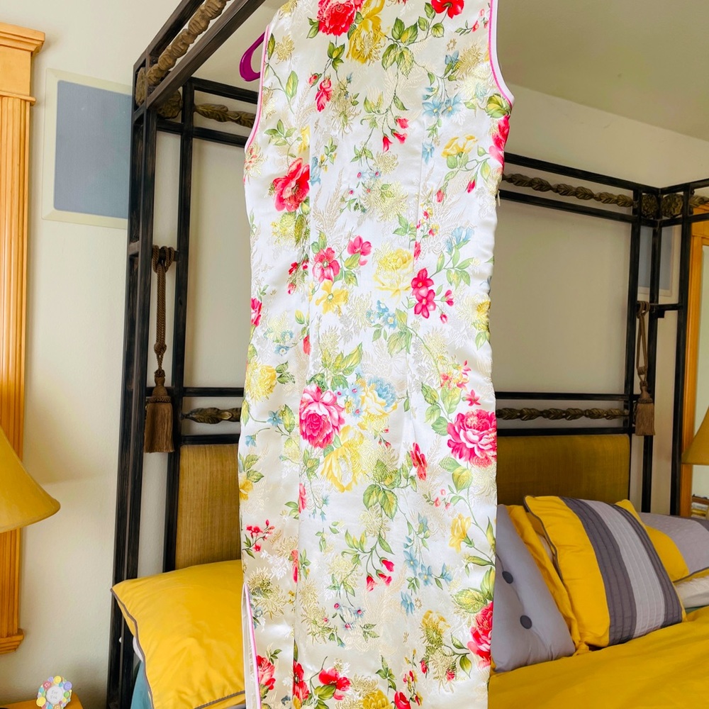 Classy Satin Kimono Dress/Hong Kong!